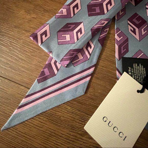 GUCCI-AUTHENTIC (NWT) Geometric Pattern Silk Twilly Scarf - Picture 6 of 9